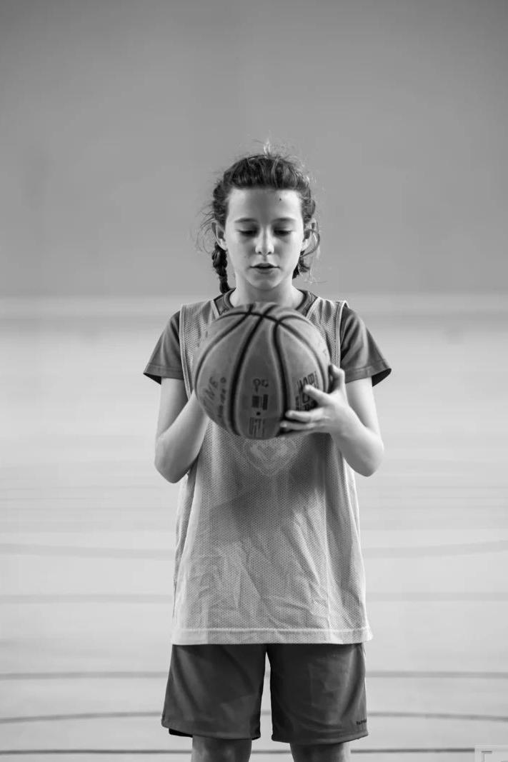 Photo basket ball jeune fille saint marcel